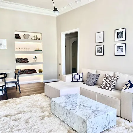 Cosy Oasis In Old Town By Reside Baltic Apartment
